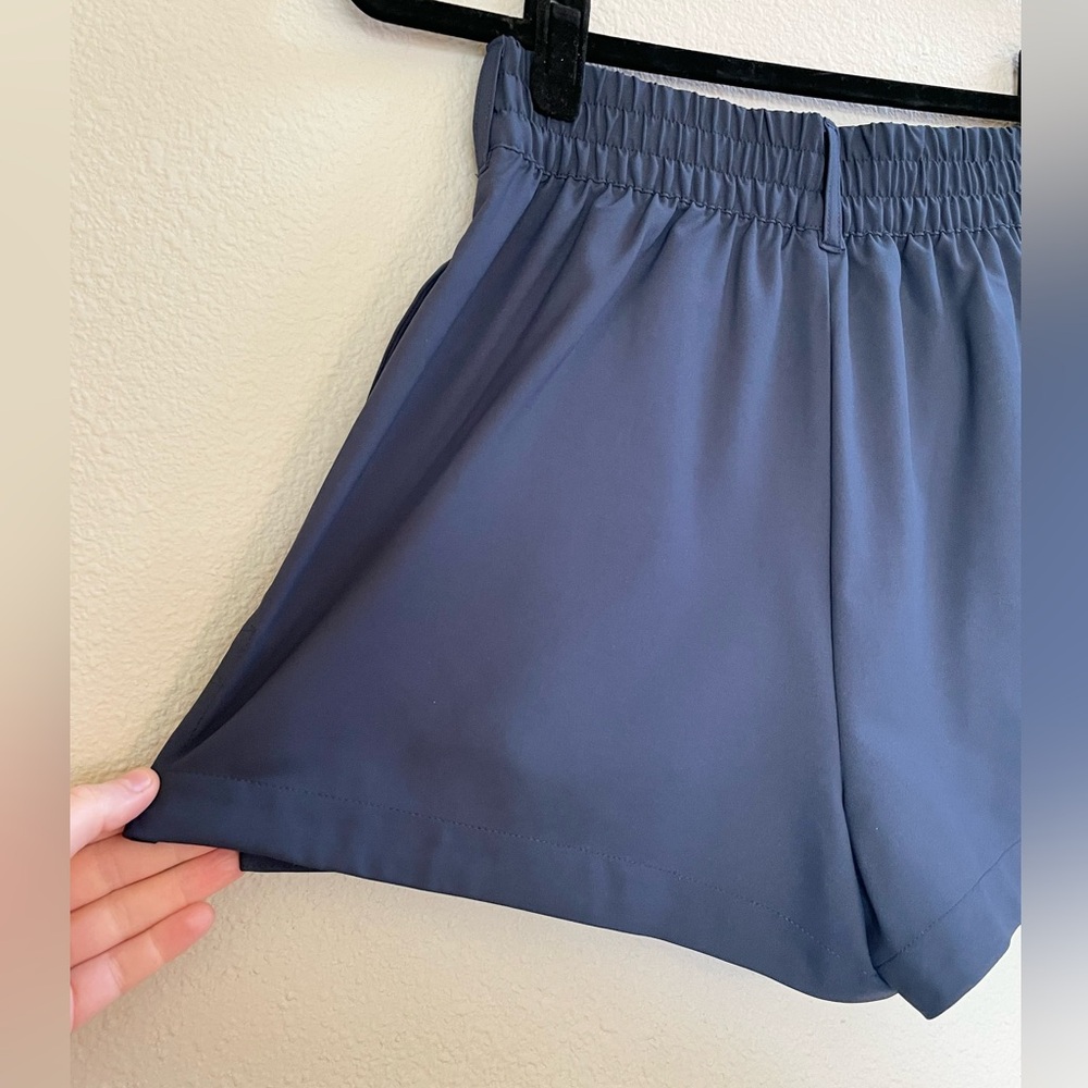 Beyond Yoga Women's XS Status Shorts Nocturnal Navy Blue Jetstretch Woven Stretc - Picture 12 of 16